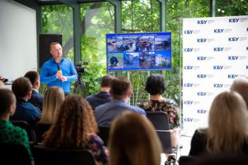 Володимир Підкурганний на Конфедерації будівельників України