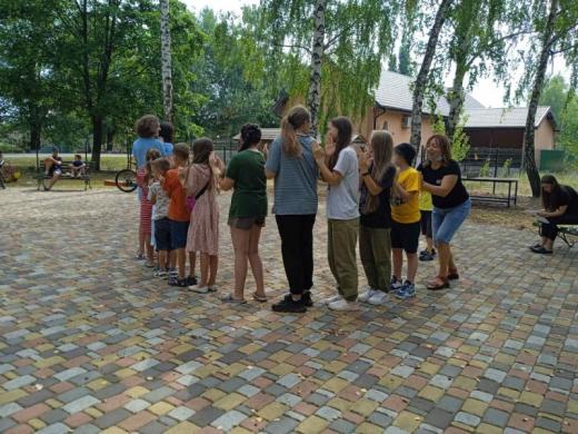 Мобільна бригада фахівців від БО `Надія і житло для дітей` працювала з родинами з дітьми у с.Сухолуччя