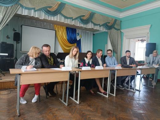 Зустріч об’єднання родин «Наші найрідніші» з представниками МКЧХ в Україні на чолі з головою Представництва паном Йорхом, народними депутатами України Ольгою Василевською-Смаглюк та Валентиною Короленко-Усовою, Димерським селищним головою Підкурганним В.