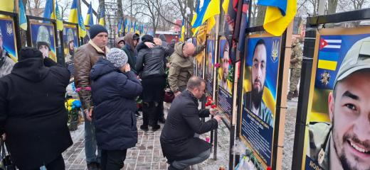 На Алеї Слави Героїв в Димері відбулось відкриття 5-ти пам’ятних банерів загиблим захисникам